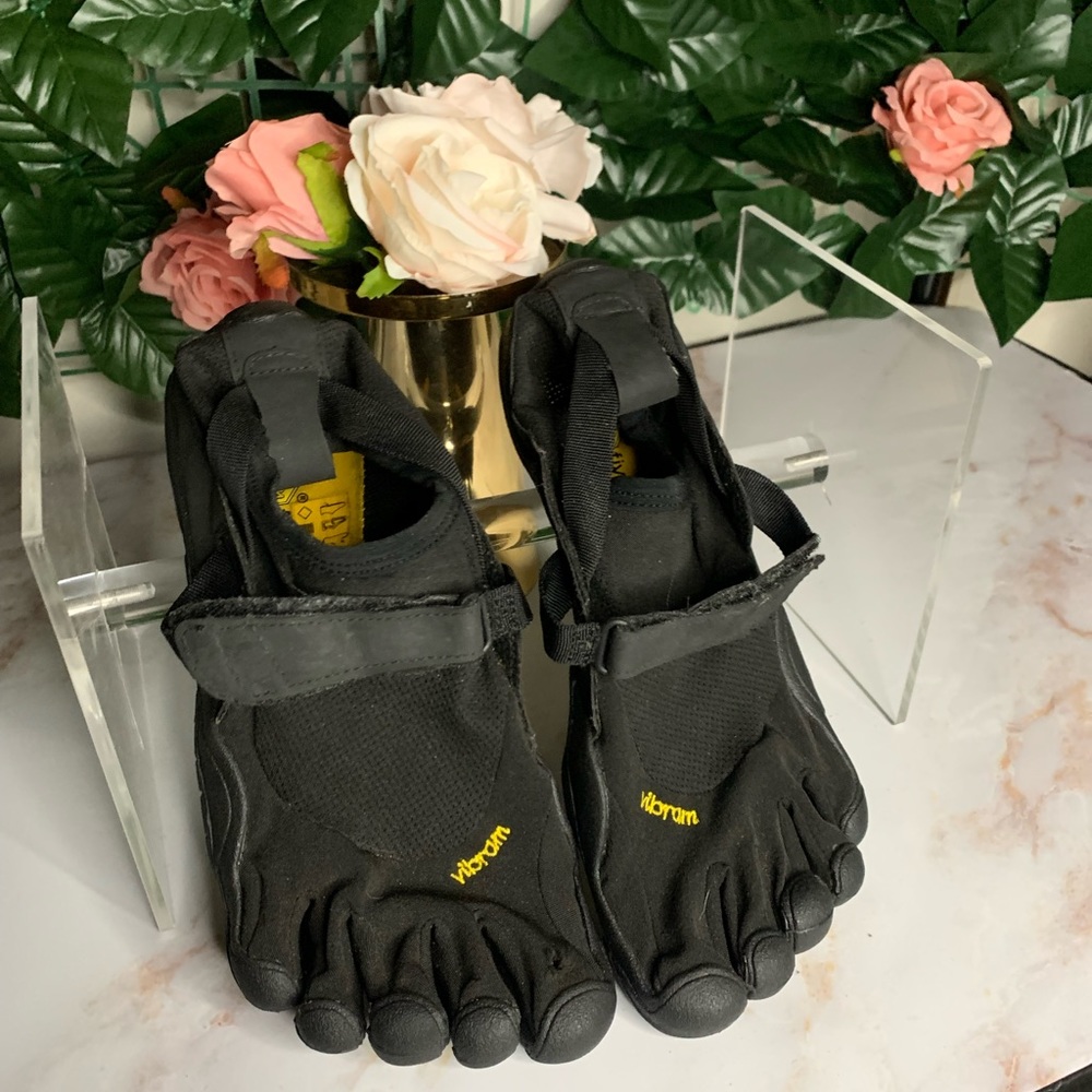 Womens Vibram Toe Shoes